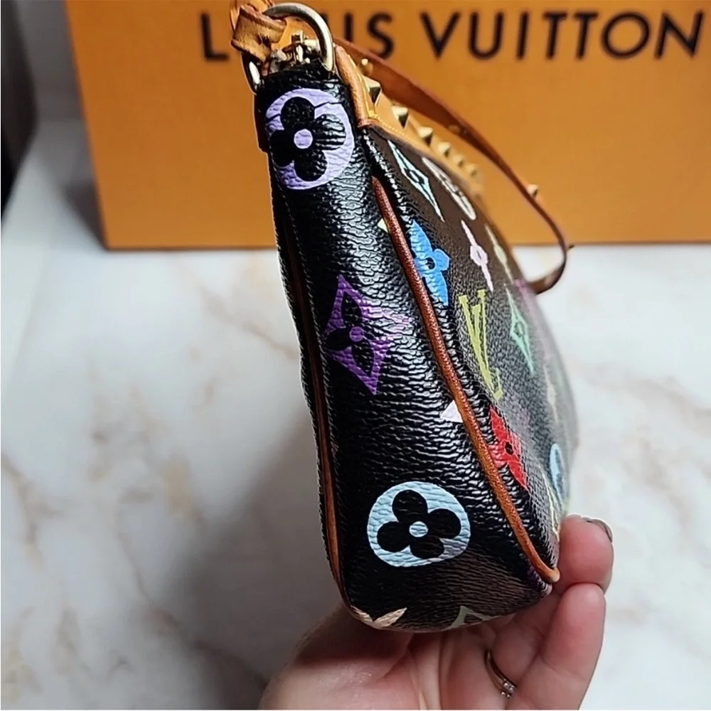 Louis vuitton Takashi Murakami multicolored monogram black pochette - Picture 5 of 12